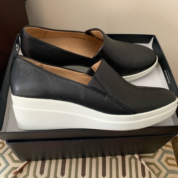 naturalizer sandra wedge